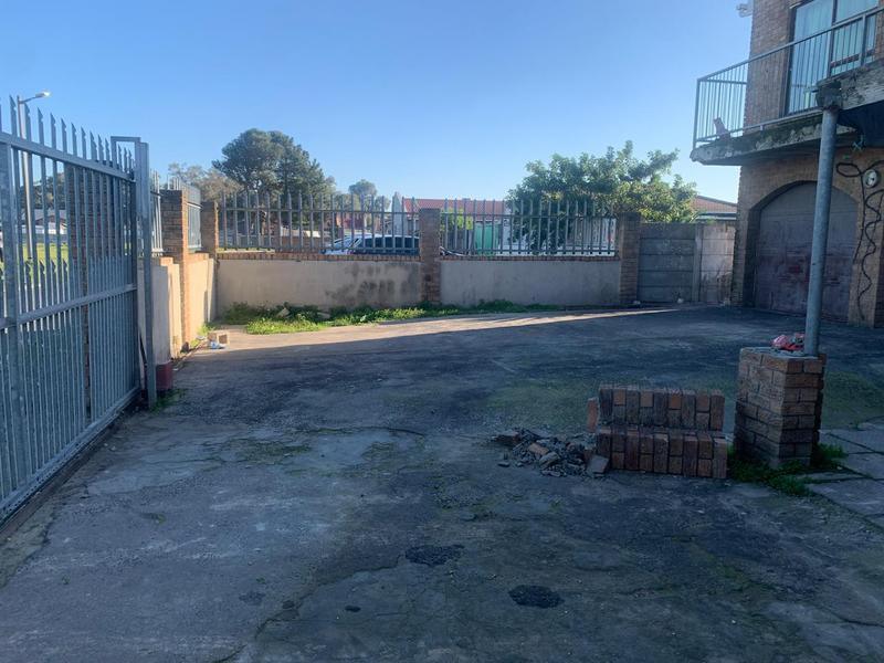 6 Bedroom Property for Sale in High Places Western Cape